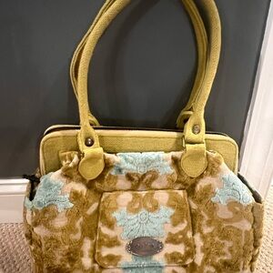 Petunia Pickle Bottom Shoulder Bag in Gold and Cream